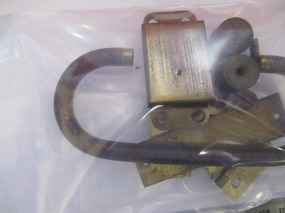 BAUSCH LOMB ANTIQUE LOCK WITHOUT KEY MICROSCOPE PART AS PICTURED Q2-105