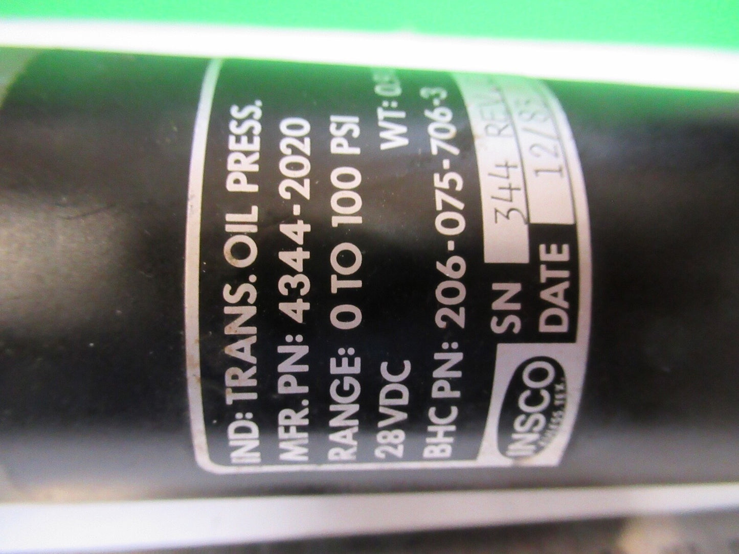 BROKEN INDICATOR BELL AIRCRAFT  206-075-706-3 OIL PRESSURE AS PICTURED  Q7-B-06