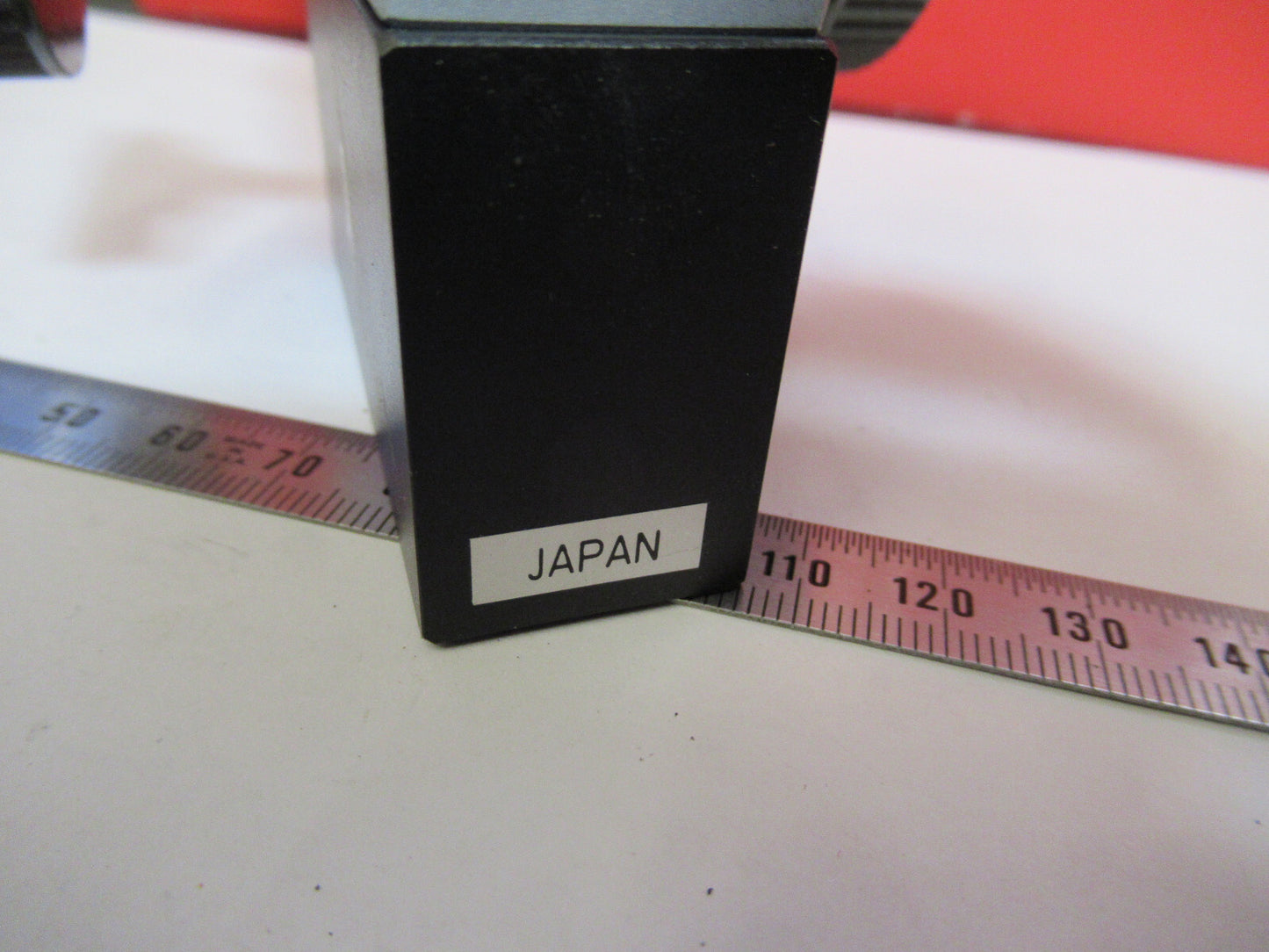 LEICA MICROSCOPE PART STAGE + OBJECTIVE AND EYEPIECE  AS PICTURED 6V-FT-80
