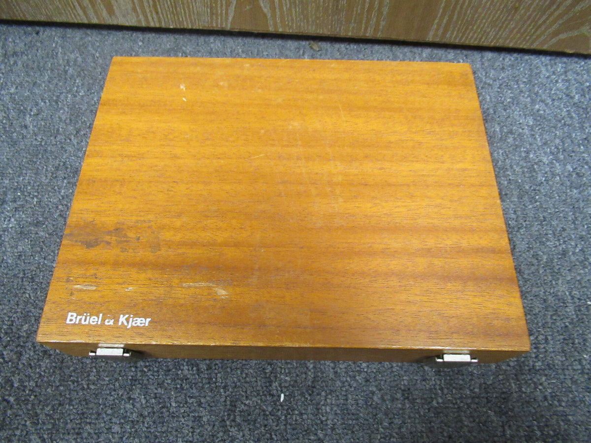 BRUEL KJAER 4220 PISTONPHONE MICROPHONE PRESSURE CALIBRATION AS PICTURED #LOB