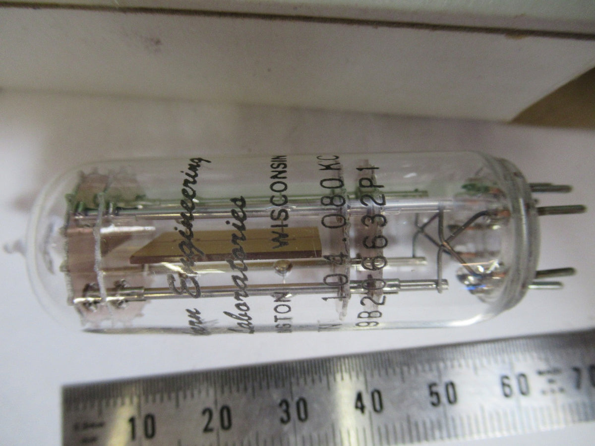 OLD NORTHERN 104 kHz RESONATOR QUARTZ FREQUENCY CONTROL AS PICTURED T5-A-105