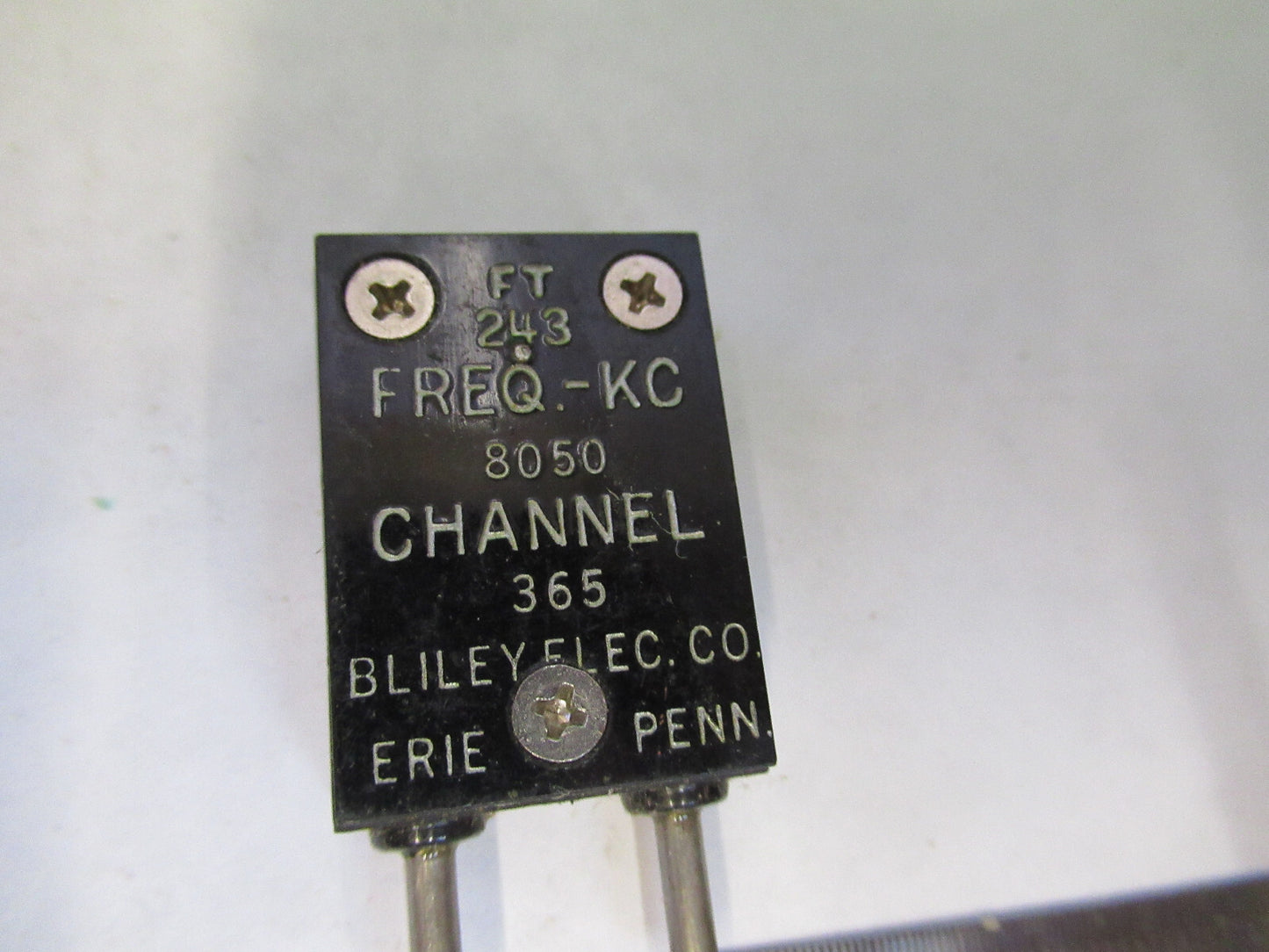WWII FT-243 QUARTZ CRYSTAL BLILEY 8050 kHz FREQUENCY CONTROL AS PICTURED S1-B-41