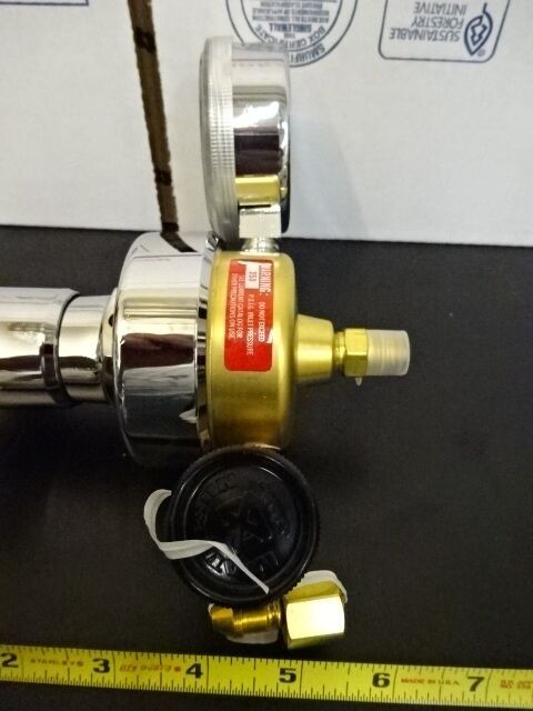 MATHESON MANOMETER REGULATOR VALVE GAS PROCESS CONTROL AS IS #78-01