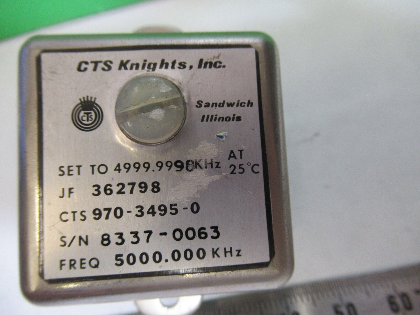 CTS KNIGHTS QUARTZ OSCILLATOR FREQUENCY 5 MHz VINTAGE AS PICTURED W1-B-02