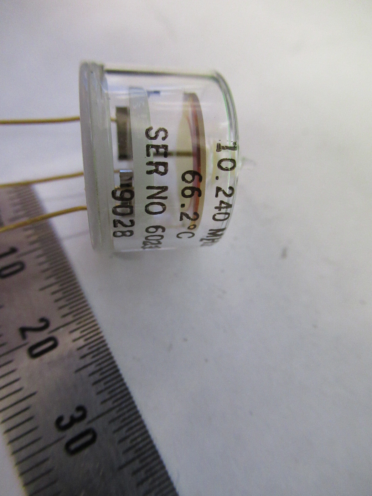 SPACE 10.24 MHz QUARTZ CRYSTAL FREQUENCY CONTROL BLILEY BG61 GLASS PCK 82-A-86