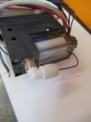 SMC AIR PNEUMATIC CONTROL VAKUUMSCHALTER ZSP1-S0X BLOCK WIE ABGEBILDET &amp;27-B-05 