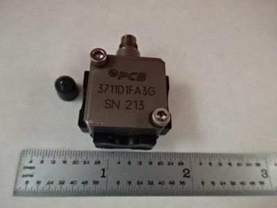 BESCHLEUNIGUNGSMESSER PCB PIEZOTRONICS 3711D1FA3G SENSOR VIBRATIONSKALIBRIERUNG B#F1-E-04