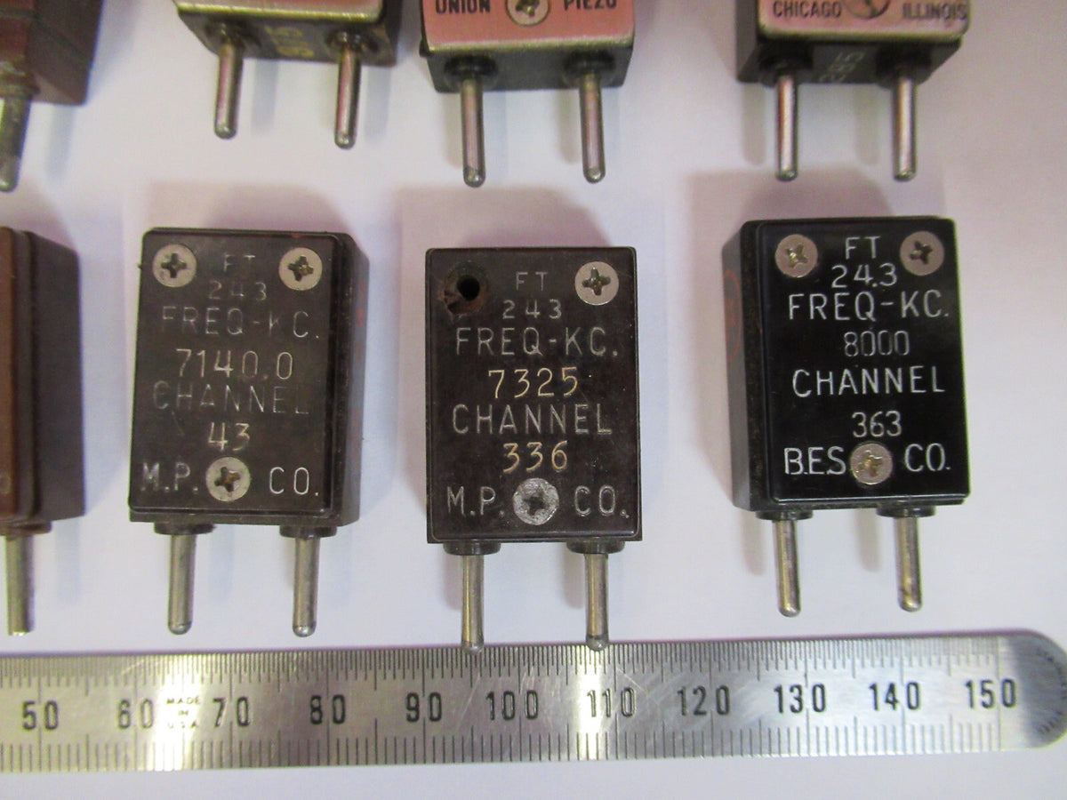 Lot Vintage Wwii Quartz Crystal FT-243 Kc Frequency Radio Amateur