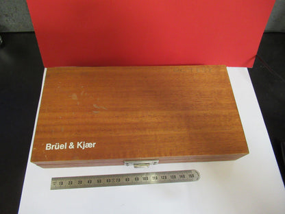 EMPTY WOODEN BOX BRUEL KJAER DENMARK MAHOGANY CASE ACCELEROMETER AS IS  Q2-128