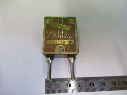 BLILEY ELECTRIC MC72 QUARTZ CRYSTAL FREQUENCY CONTROL AS PICTURED Z6-A-74