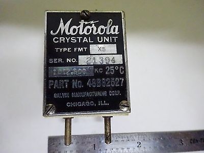 ANTIQUE QUARTZ RADIO CRYSTAL U.S. 1944 MOTOROLA WWII FREQUENCY CONTROL #W7-54
