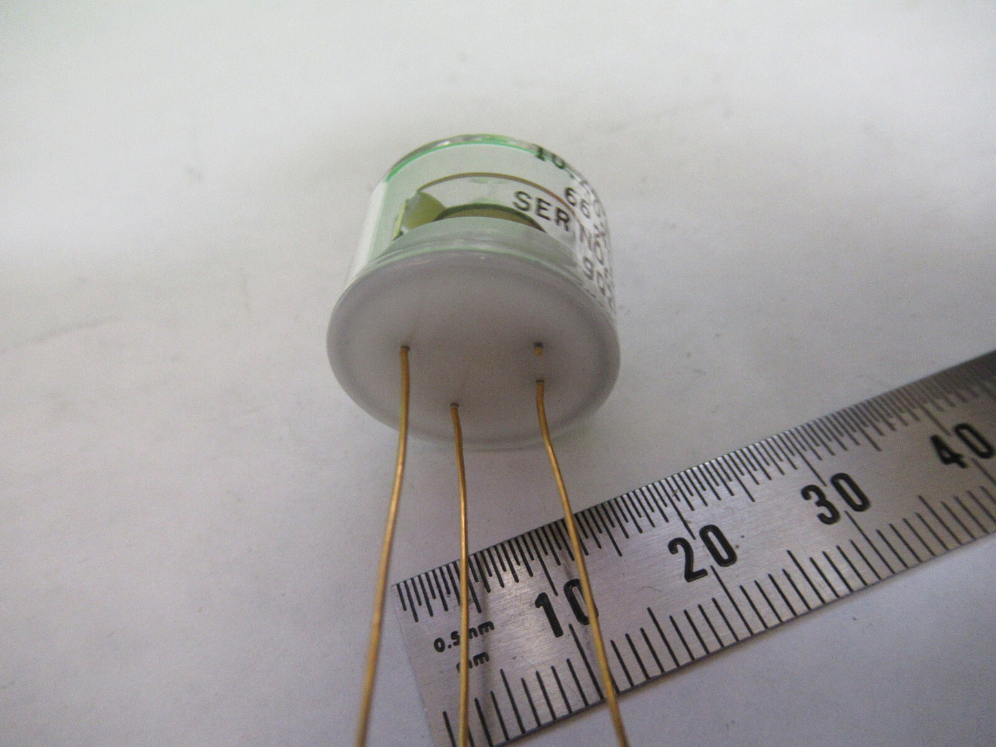 SPACE 10.24 MHz QUARTZ CRYSTAL FREQUENCY CONTROL BLILEY BG61 GLASS PCK 82-A-86