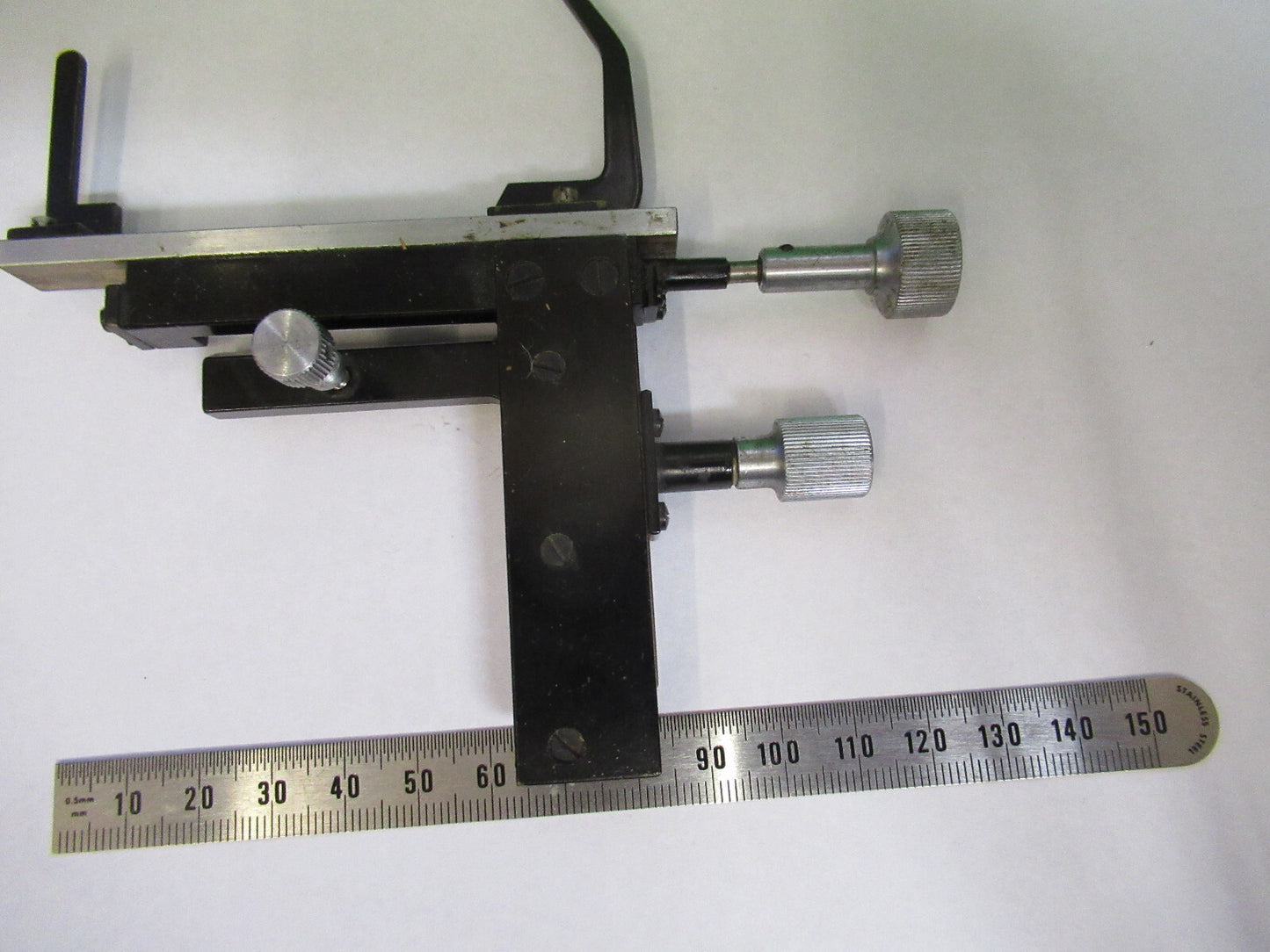 TIYODA JAPAN XY CLIPS STAGE MICROSCOPE PART AS PICTURED &S2-C-63