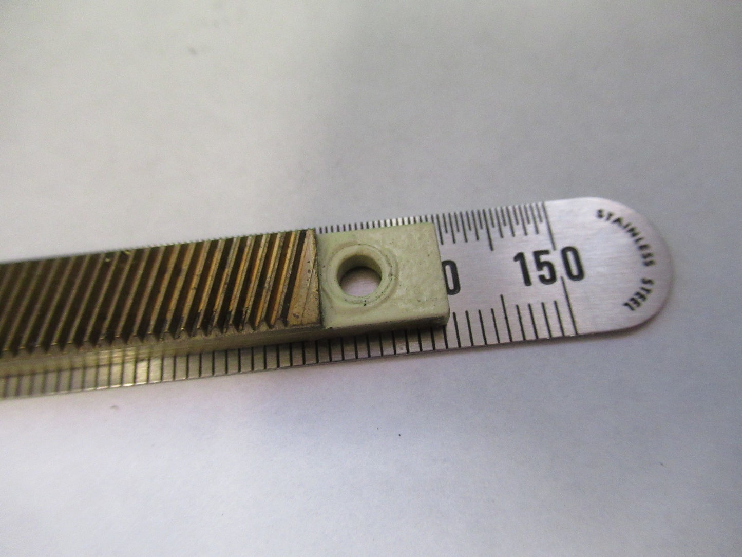 LOT 4 PIECES RACK GEAR BAUSCH LOMB AO SPENCER MICROSCOPE PART AS PICTURE U8-A-37