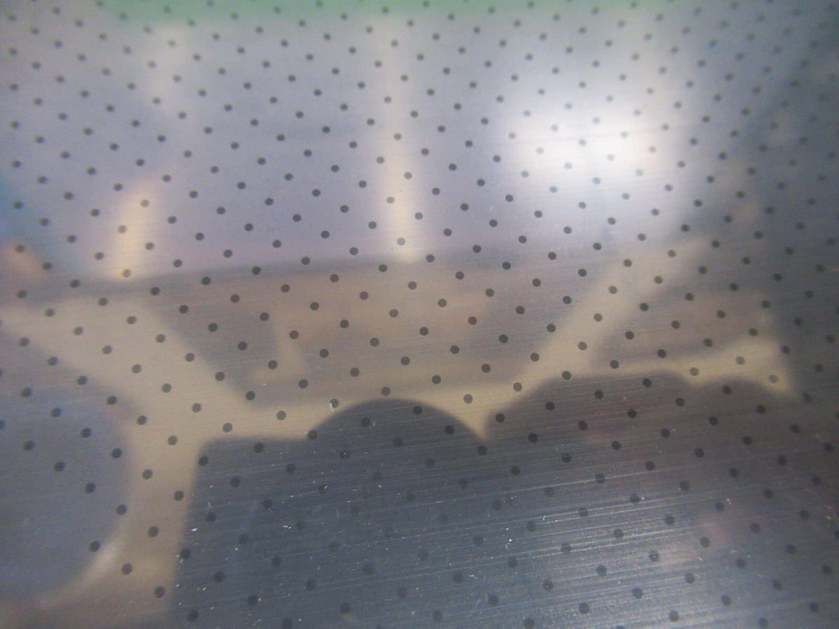 HITACHI GLASS LIKE CARBON ELECTRODE ETCHING PERFORATED PICTURED &H3-A-68