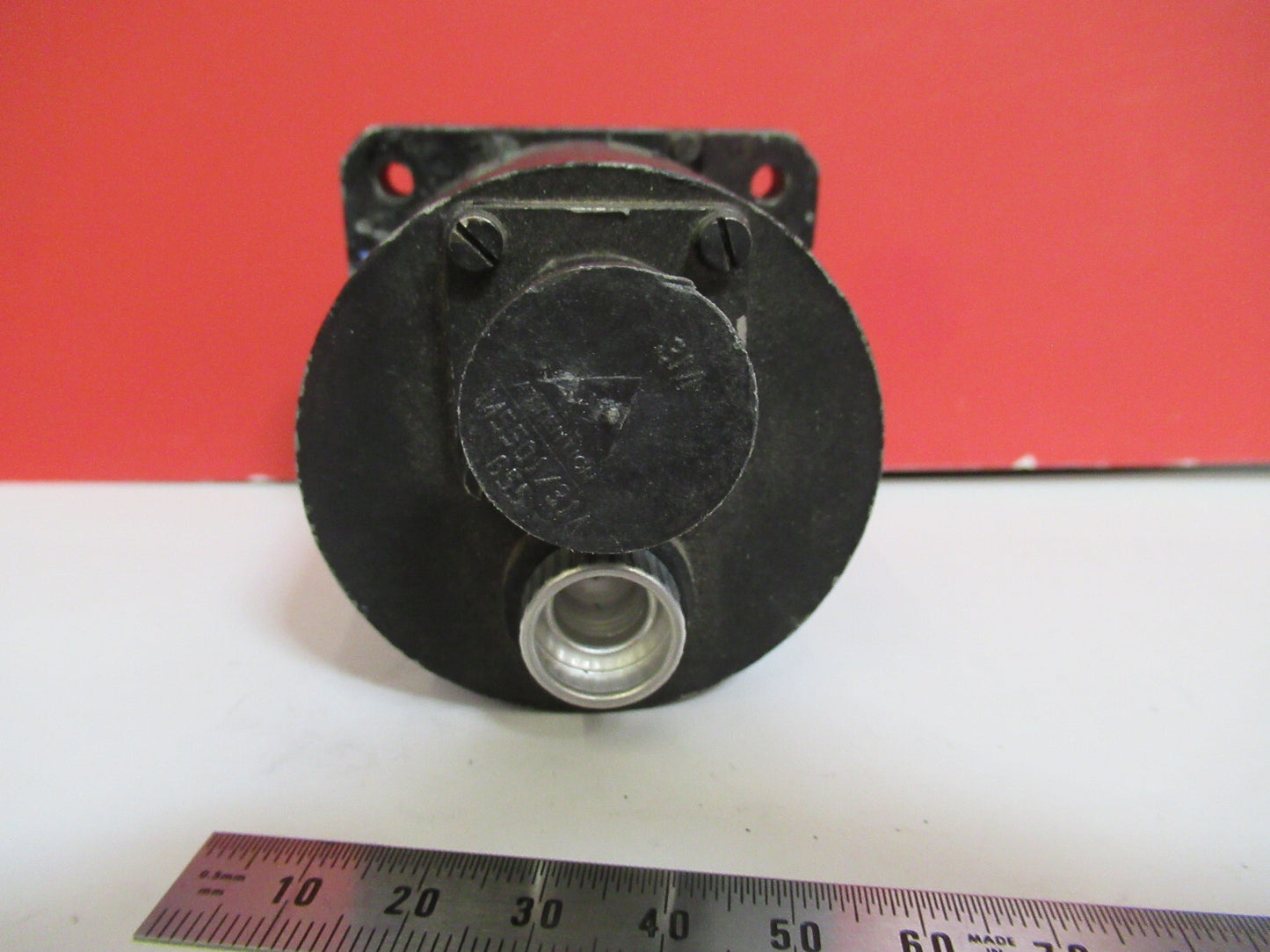 INDICATOR PRESSURE ALTITUDE CABIN KOLLSMAN 128SCA109-1  AS PICTURED  T1-A-43