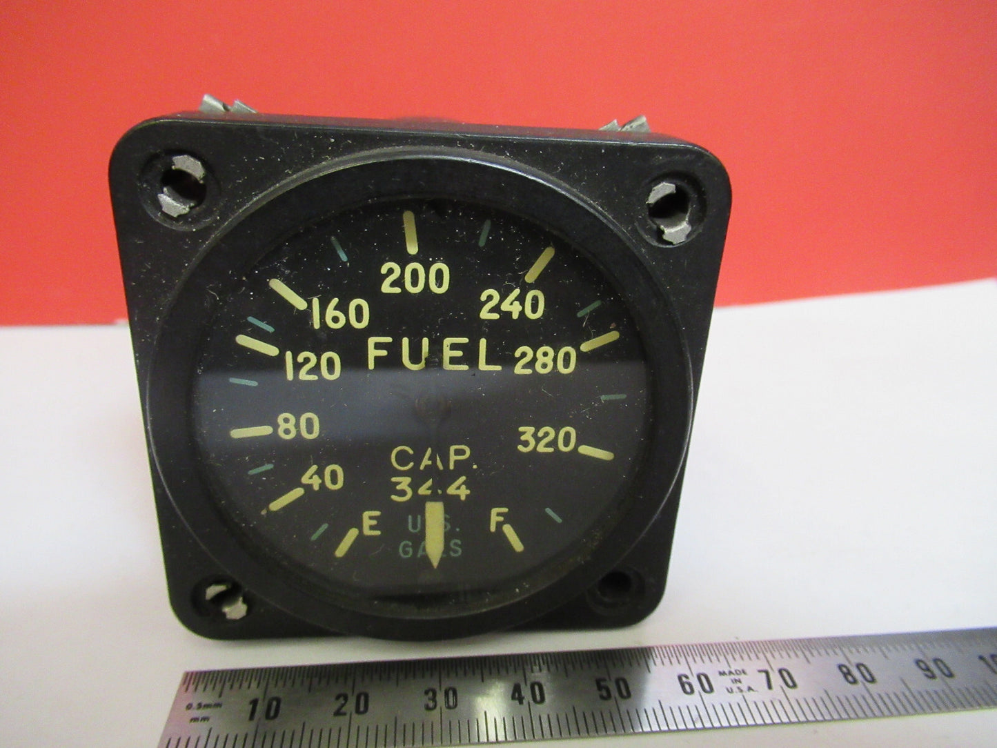 INDICATOR FUEL QUANTITY LIQUIDOMETER EA100AN-39 AIRCRAFT INSTRUMENT S4-B-53