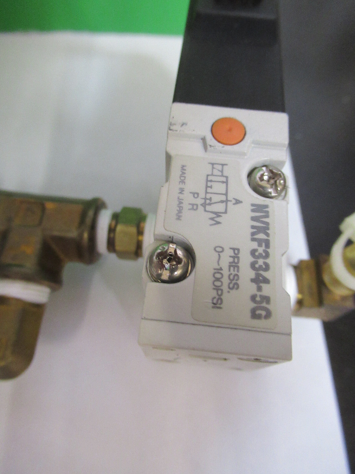 PNEUMATIC AIR SMC JAPAN VALVE ASSEMBLY REGULATOR NIT2020 AS PICTURED &H2-A-51