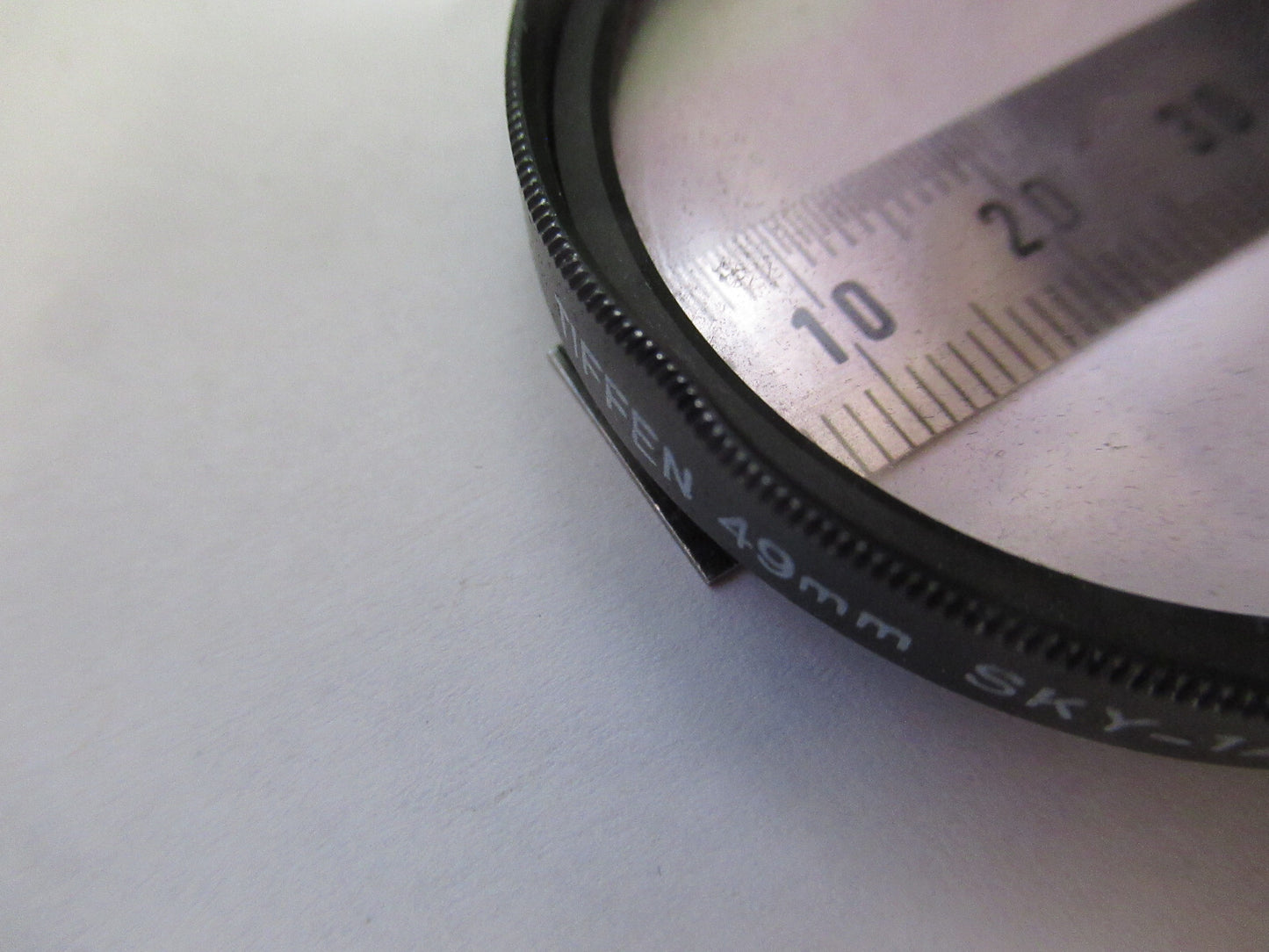 CAMERA LENS COVER FILTER TIFFEN SKYLIGHT 1A 49mm AS PICTURED R2-A-114