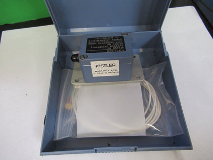 KISTLER 8302A10 DC ACCELEROMETER + SIGNAL CONDITIONER SENSOR AS PICTURED X9-B-86