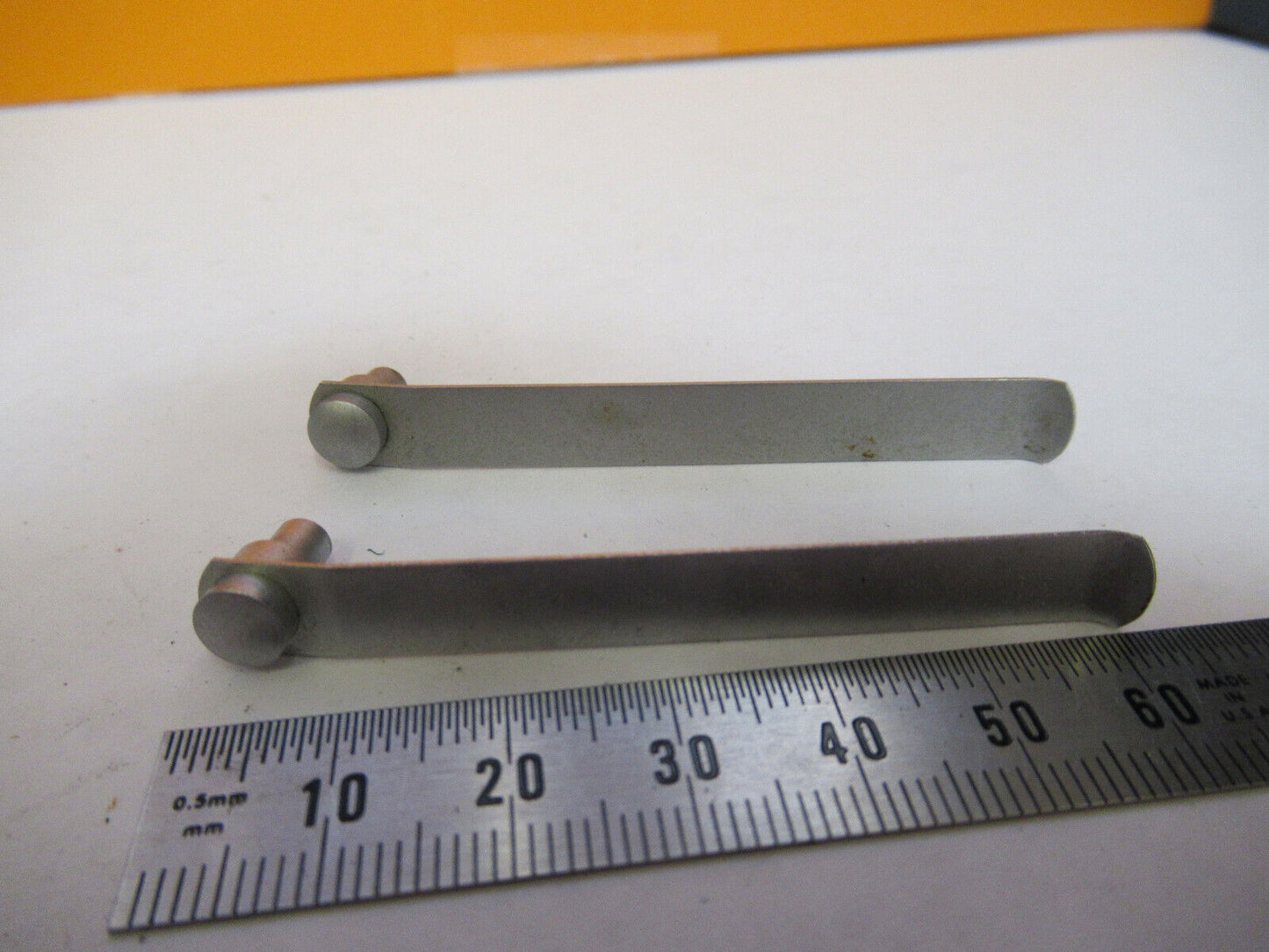 WILD HEERBRUGG SWISS M11 CLIPS PAIR MICROSCOPE PART OPTICS AS PICTURED Y4-A-107