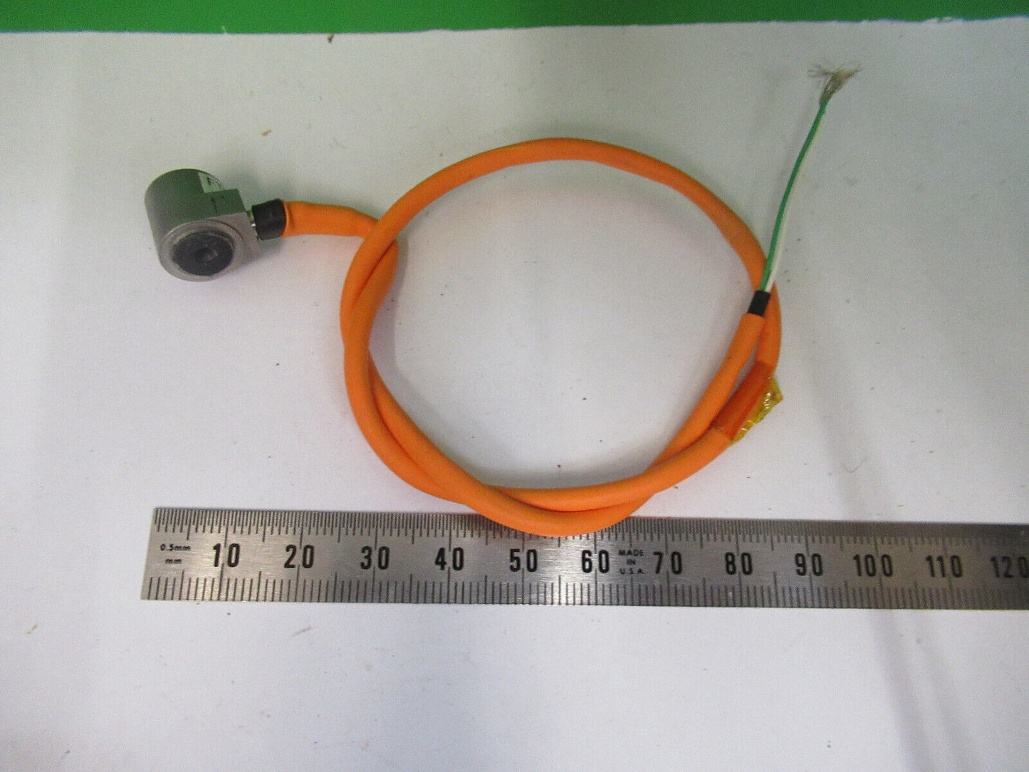 BOEING AIRCRAFT  T-049149-13 ACCELEROMETER VIBRATION SENSOR AS PICTURED X5-A-34