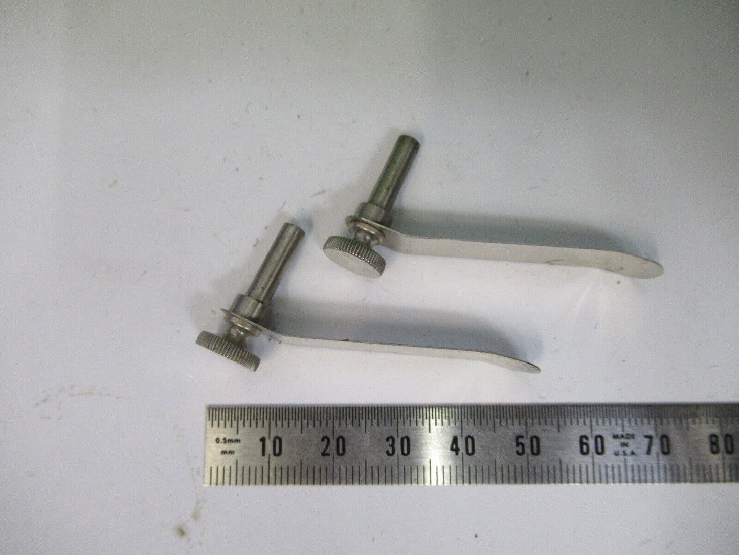 ANTIQUE ERNST LEITZ WETZLAR PAIR CLIPS STAGE MICROSCOPE PART AS PICTURED X5-A-25