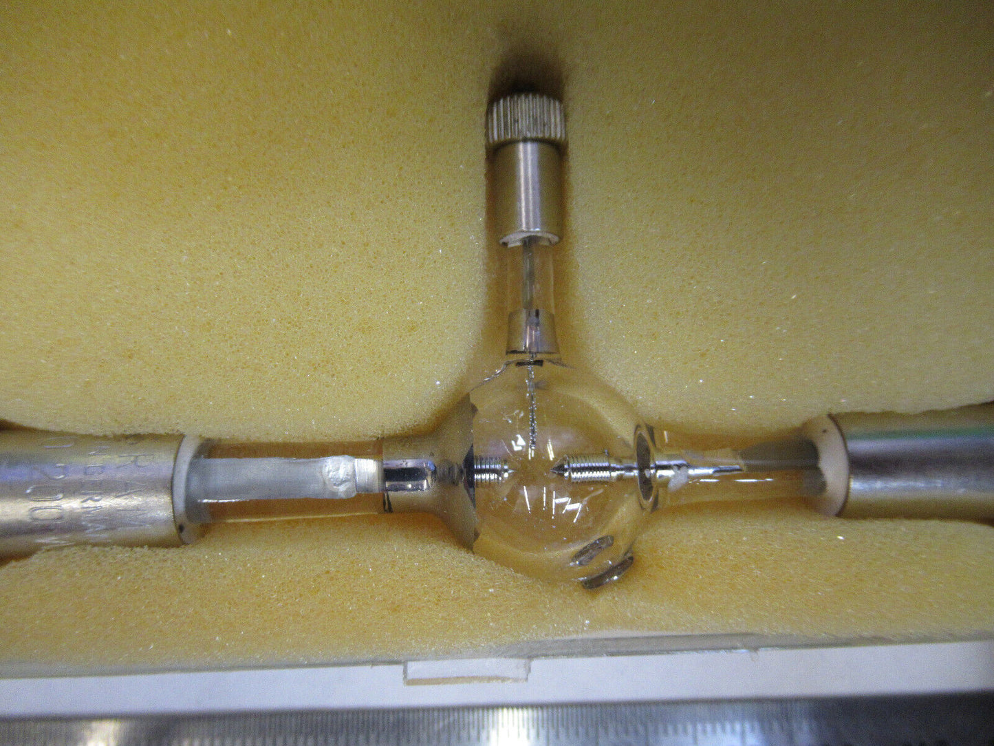 OSRAM HBO 200  HIGH PRESSURE LAMP MICROSCOPE PART AS PICTURED G8-A-53B