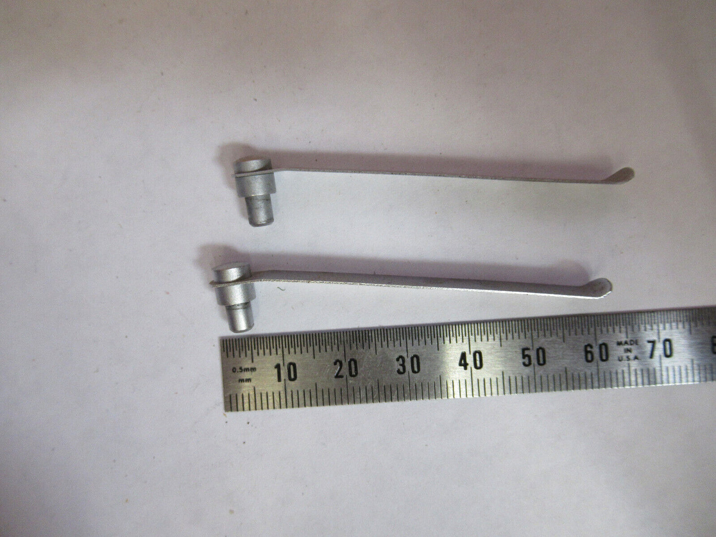 WILD HEERBRUGG SWISS M11 CLIPS PAIR MICROSCOPE PART OPTICS AS PICTURED Y4-A-107