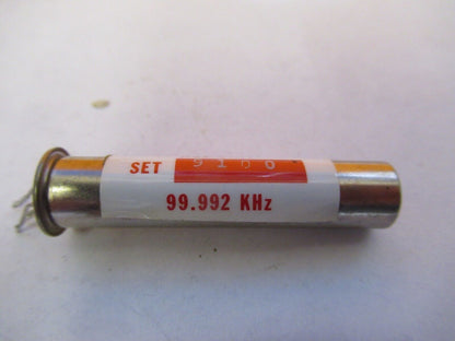 PAIR RARE QUARTZ CRYSTAL 99.992 KHz MIDLAND ROSS FREQUENCY AS PICTURED 1-DT-16