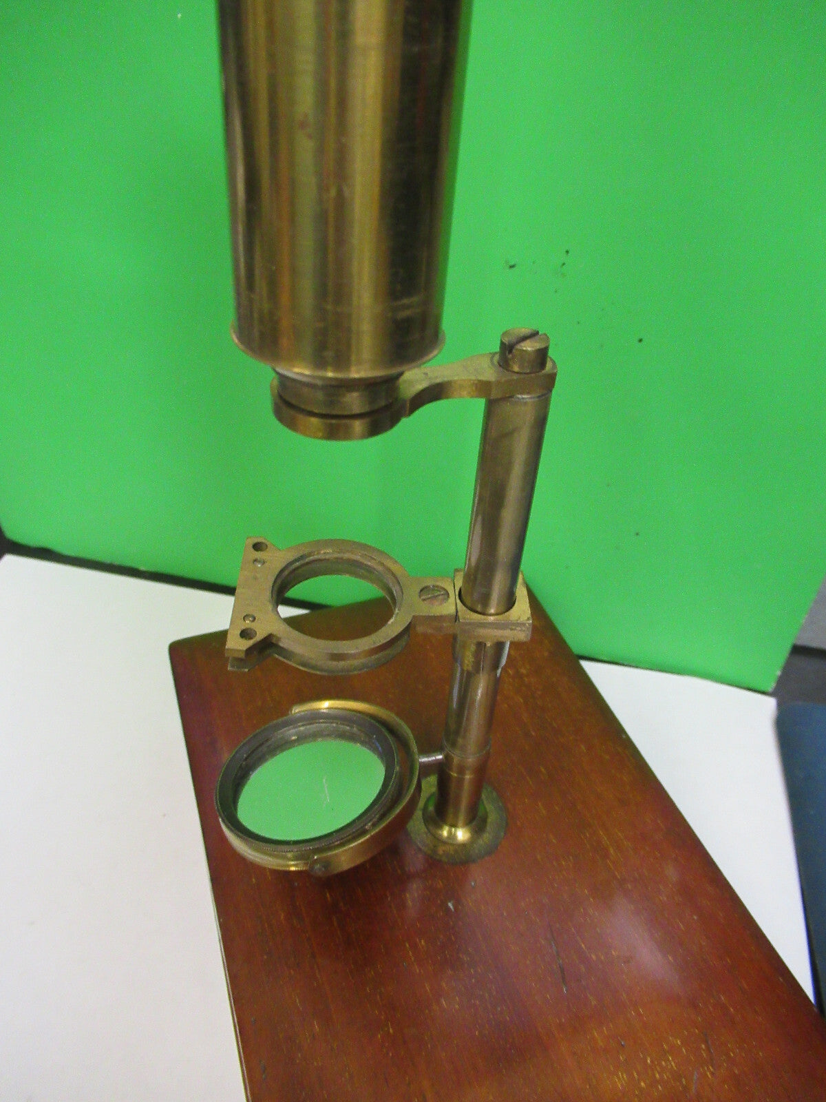 ANTIQUE CARY GOULD circa 1830 BRASS MICROSCOPE + CASE AS PICTURED X6-A-69