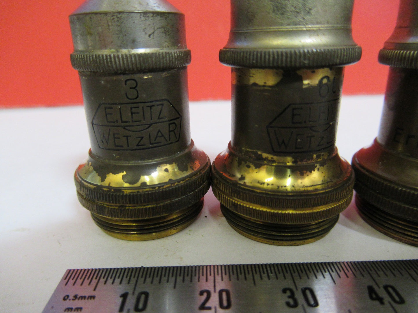 ANTIQUE BRASS LOT OBJECTIVES ERNST LEITZ GERMANY MICROSCOPE PART AS PIC V7-A-34