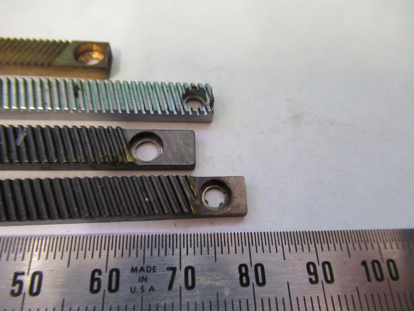 LOT 4 PIECES RACK GEAR BAUSCH LOMB AO SPENCER MICROSCOPE PART AS PICTURE U8-A-40