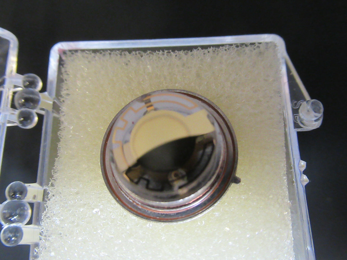 COLLECTABLE RARE PIEZO HEATED QUARTZ CRYSTAL UNKNOWN FREQUENCY AS PIC #FT-1-A-83