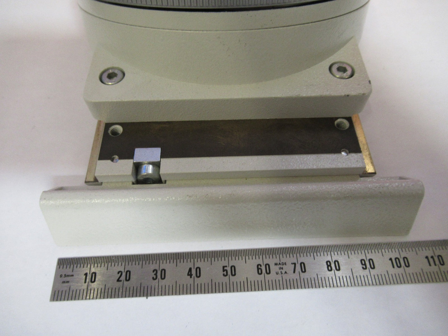 LEICA LEITZ GERMANY DMRB NOSEPIECE 501009 MICROSCOPE PART AS PICTURED T7-A-88