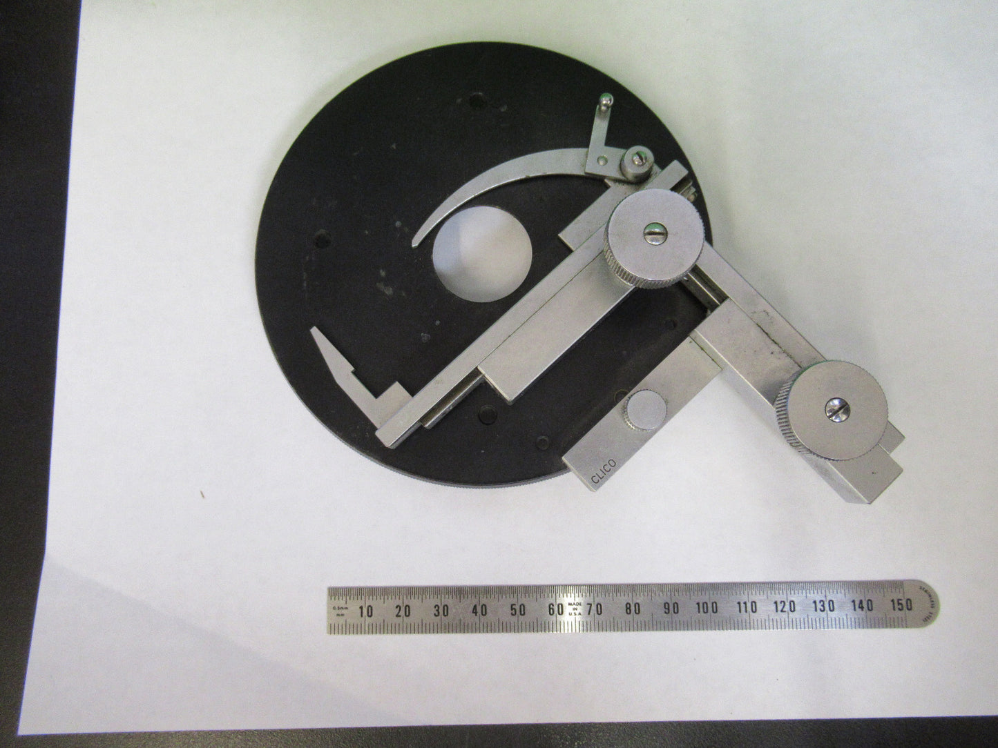 LEITZ WETZLAR GERMANY POL XY TABLE STAGE MICROSCOPE PART AS PICTURED X7-A-92