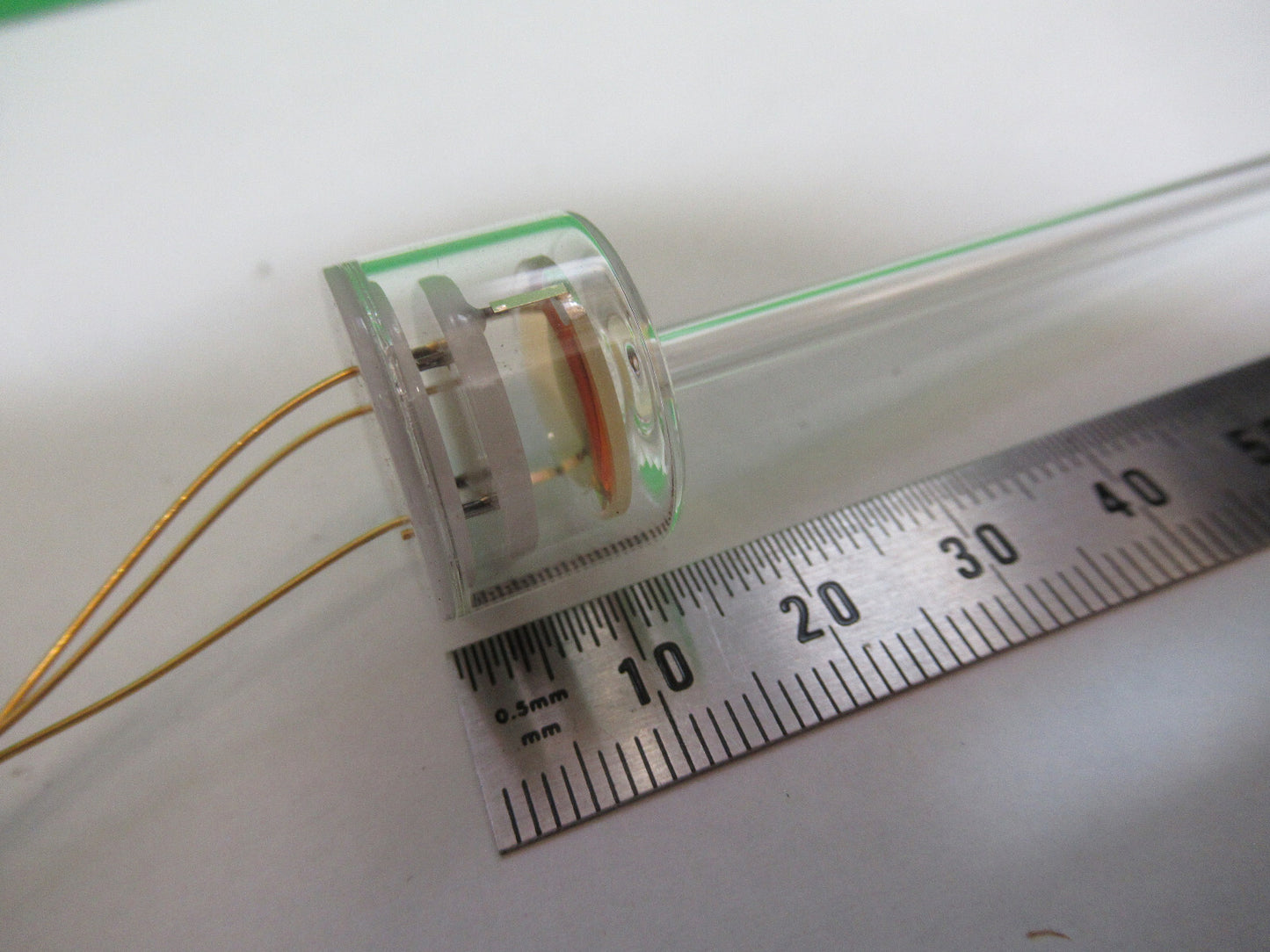 RARE BENDIX QUARTZ FREQUENCY RESONATOR WITH GLASS STEM AS PICTURED &Z5-A-13