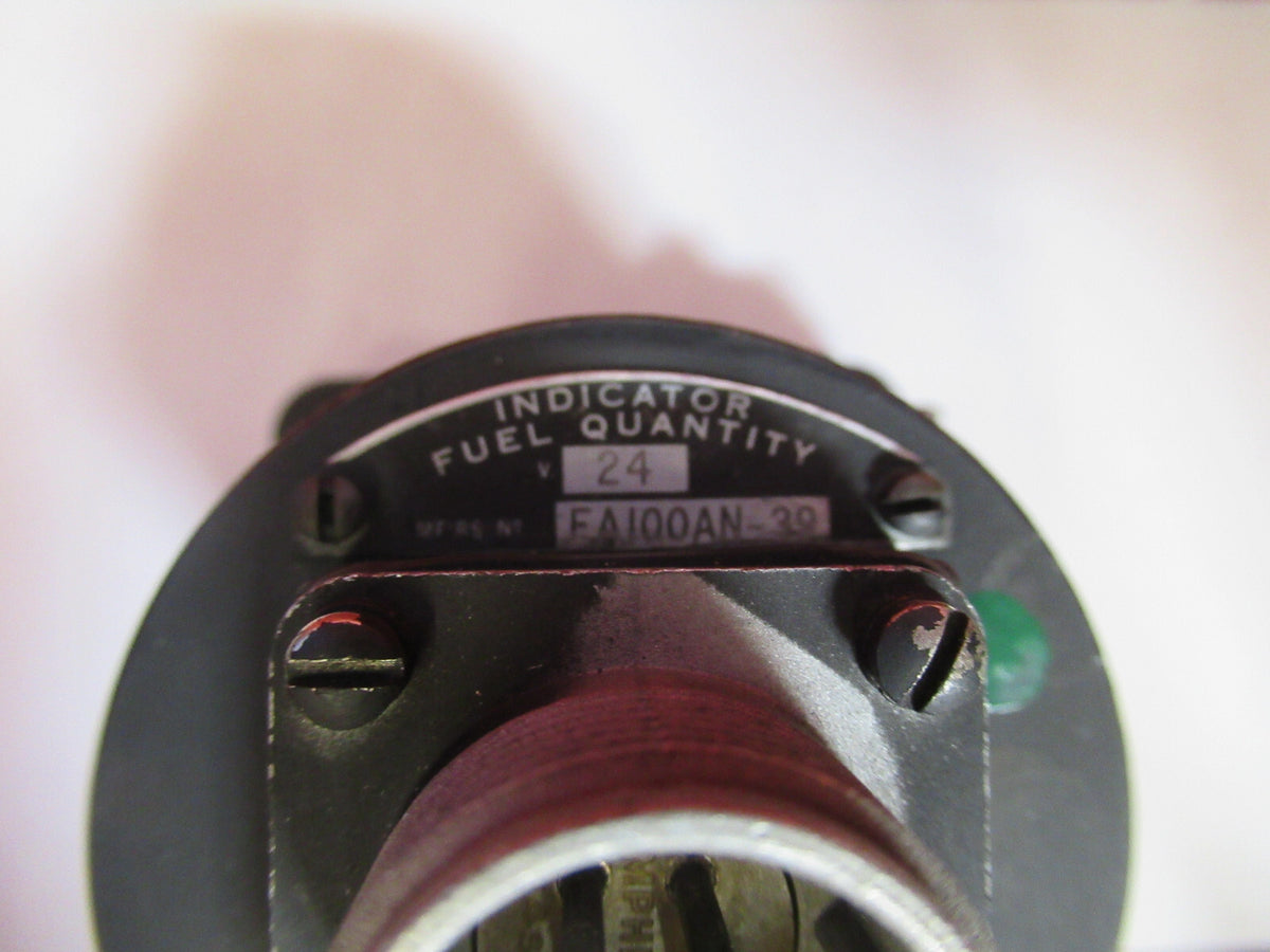 INDICATOR FUEL QUANTITY LIQUIDOMETER EA100AN-39 AIRCRAFT INSTRUMENT S4-B-53
