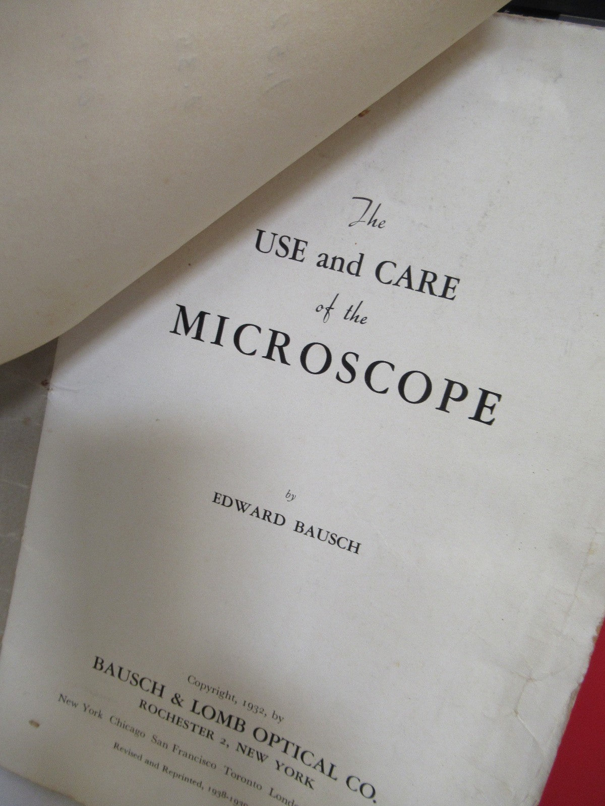 ANTIQUE BAUSCH LOMB BOOKLET INSTRUCTIONS 1932 MICROSCOPE PART AS PIC V7-A-15