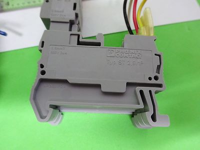 CONTROL SYSTEMS LOT PHOENIX CONTACT D-ST 4 2.5/1P AS IS BIN#72-74