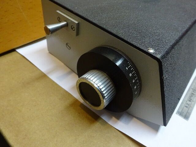 MICROSCOPE PART VICKERS ENGLAND MEASURING HEAD RARE UK OPTICS AS IS #81-58