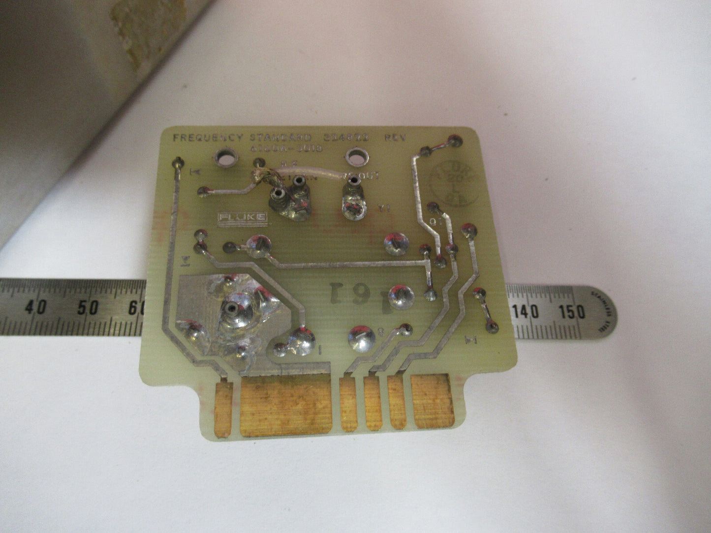 FLUKE VECTRON QUARTZ 5 MHz HIGH PRECISION OSCILLATOR TIME BASE Y5-A-27