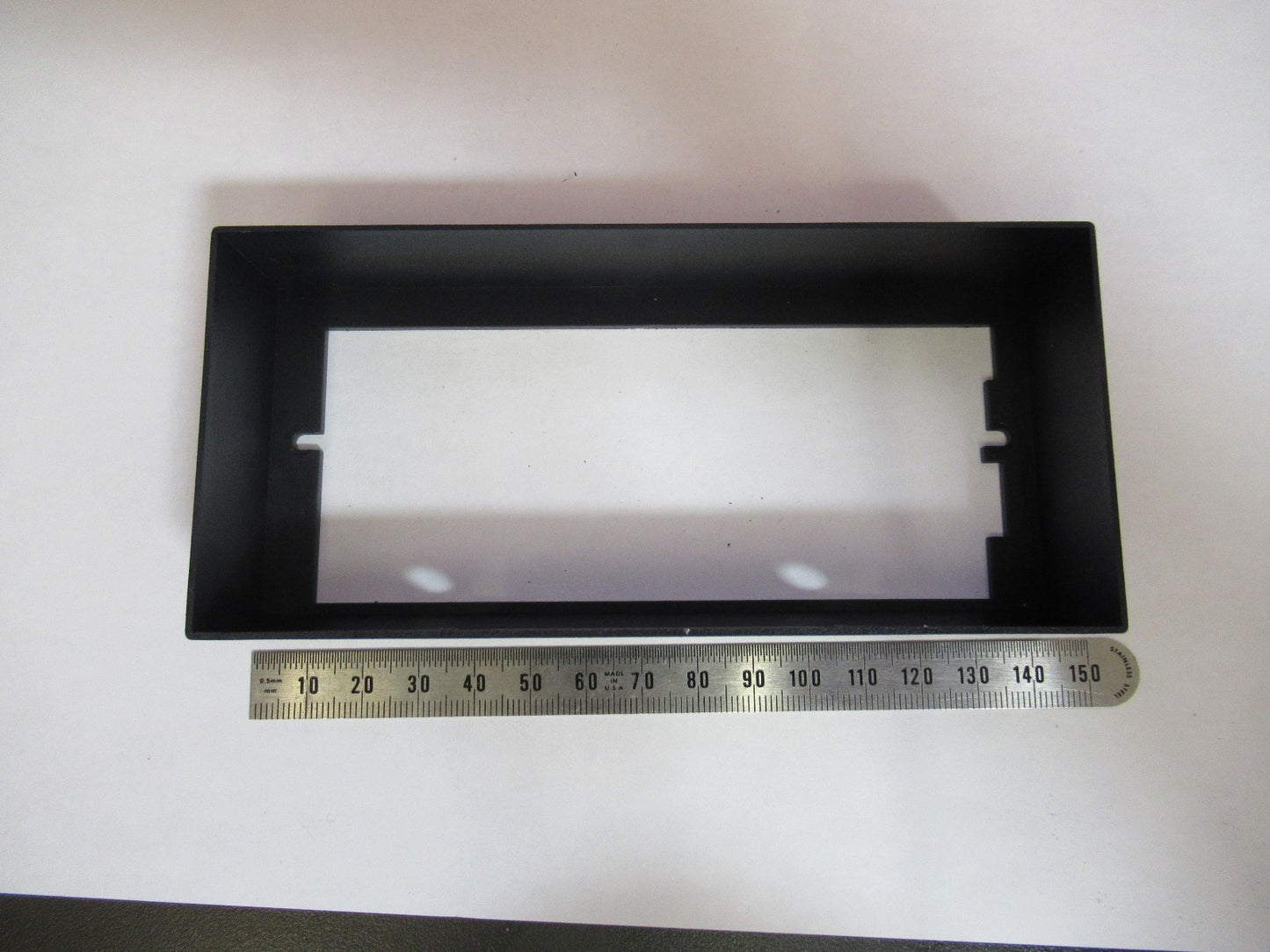 LEICA LEITZ GERMANY DMRB PLASTIC FRAME MICROSCOPE PART AS PICTURED T8-B-10