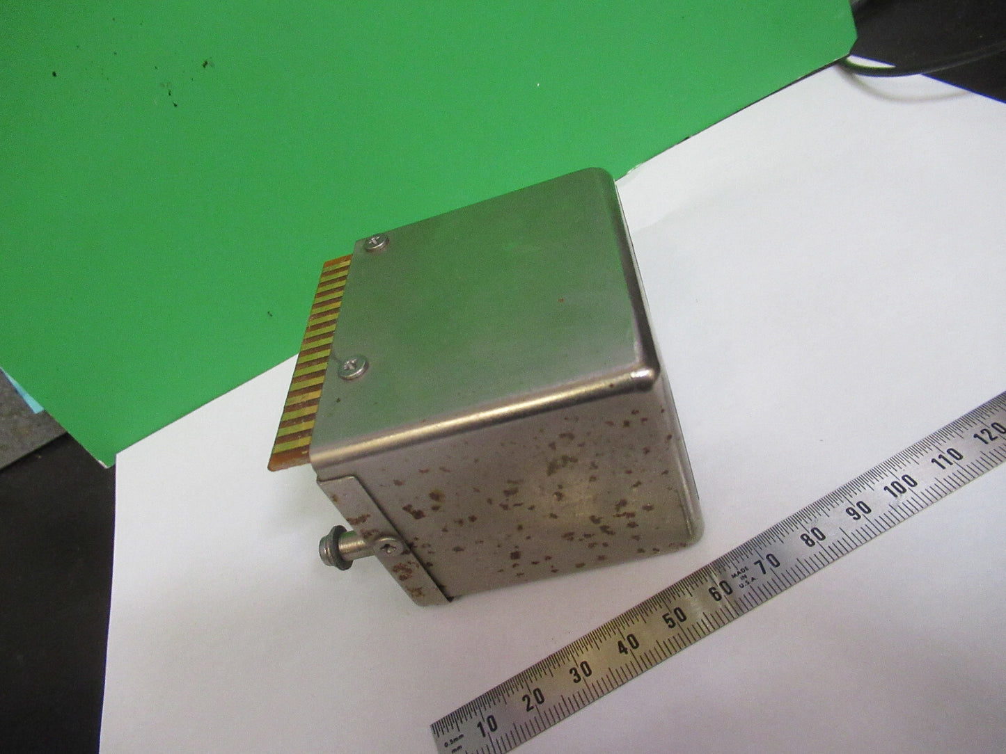 HP HEWLETT PACKARD 10811-60111 Quartz SC cut OSCILLATOR TIME BASE &Z5-C-03