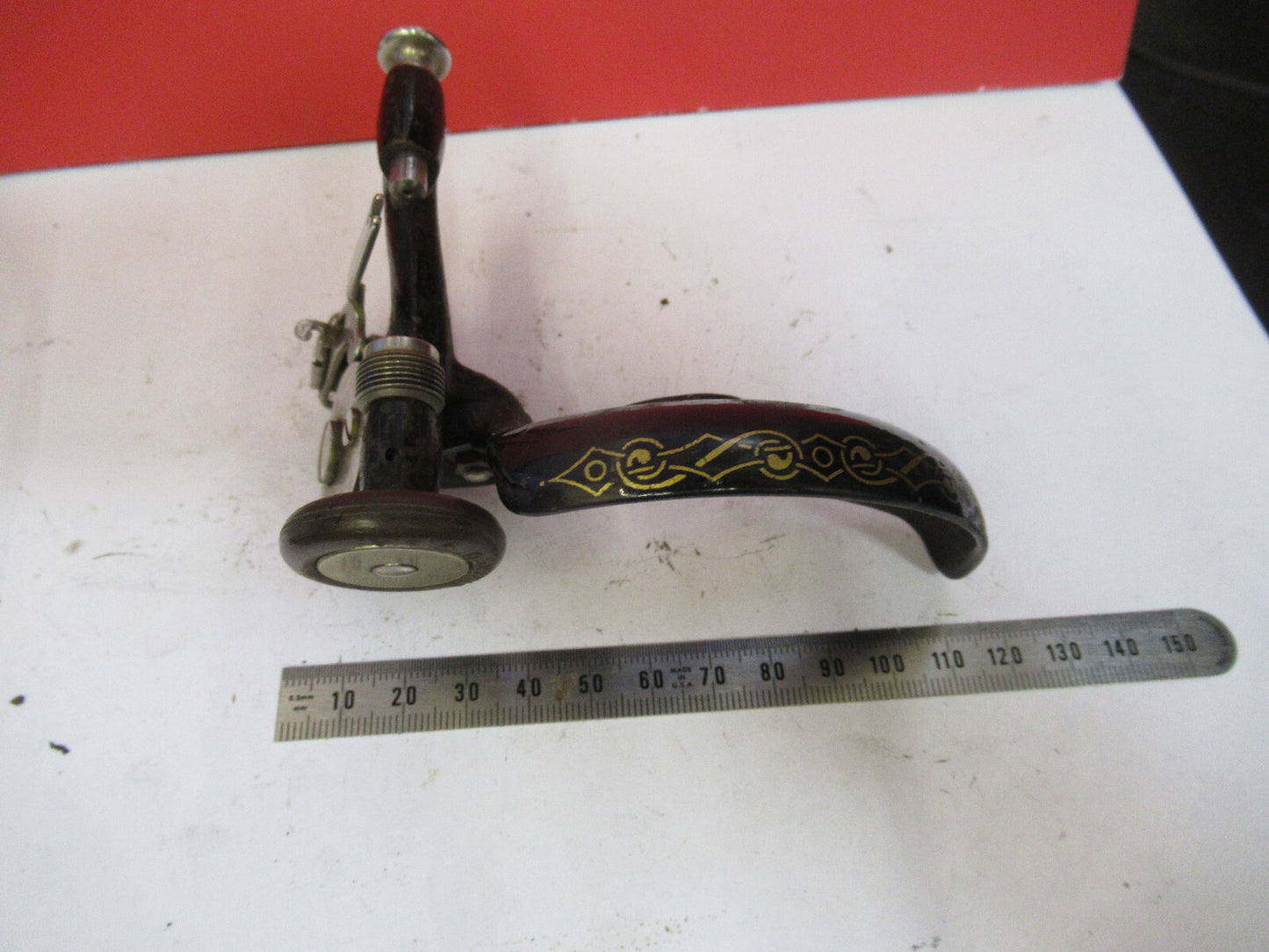 FOR PARTS OLD SINGER SEWING MACHINE MODEL PULLEY ASSEMBLY as picture &H9-B-70