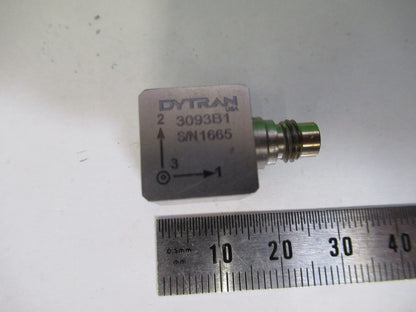 TRIAX DYTRAN 3093B1 ACCELEROMETER VIBRATION SENSOR AS PICTURED V3-A-79