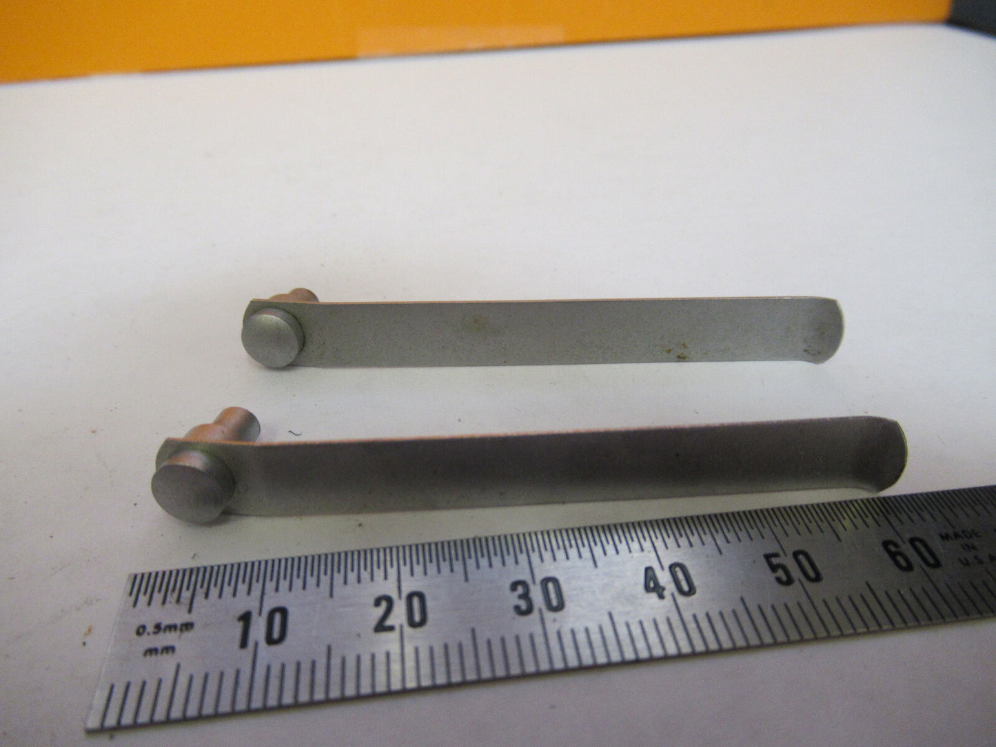 WILD HEERBRUGG SWISS M11 CLIPS PAIR MICROSCOPE PART OPTICS AS PICTURED Y4-A-107