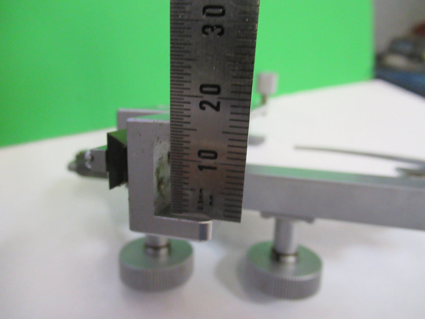 LEITZ GERMANY XY STAGE CLIPS UNIVERSAL MOUNT MICROSCOPE PART AS PICTURED X9-B-15