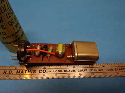 Vintage Quartz Resonator Salford England Frequency Control 1 MHz