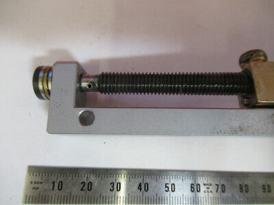 LEITZ WETZLAR GERMANY LINEAR POSITIONING KNOB SCREW ASSEMBL AS PICTURED #B7-A-40